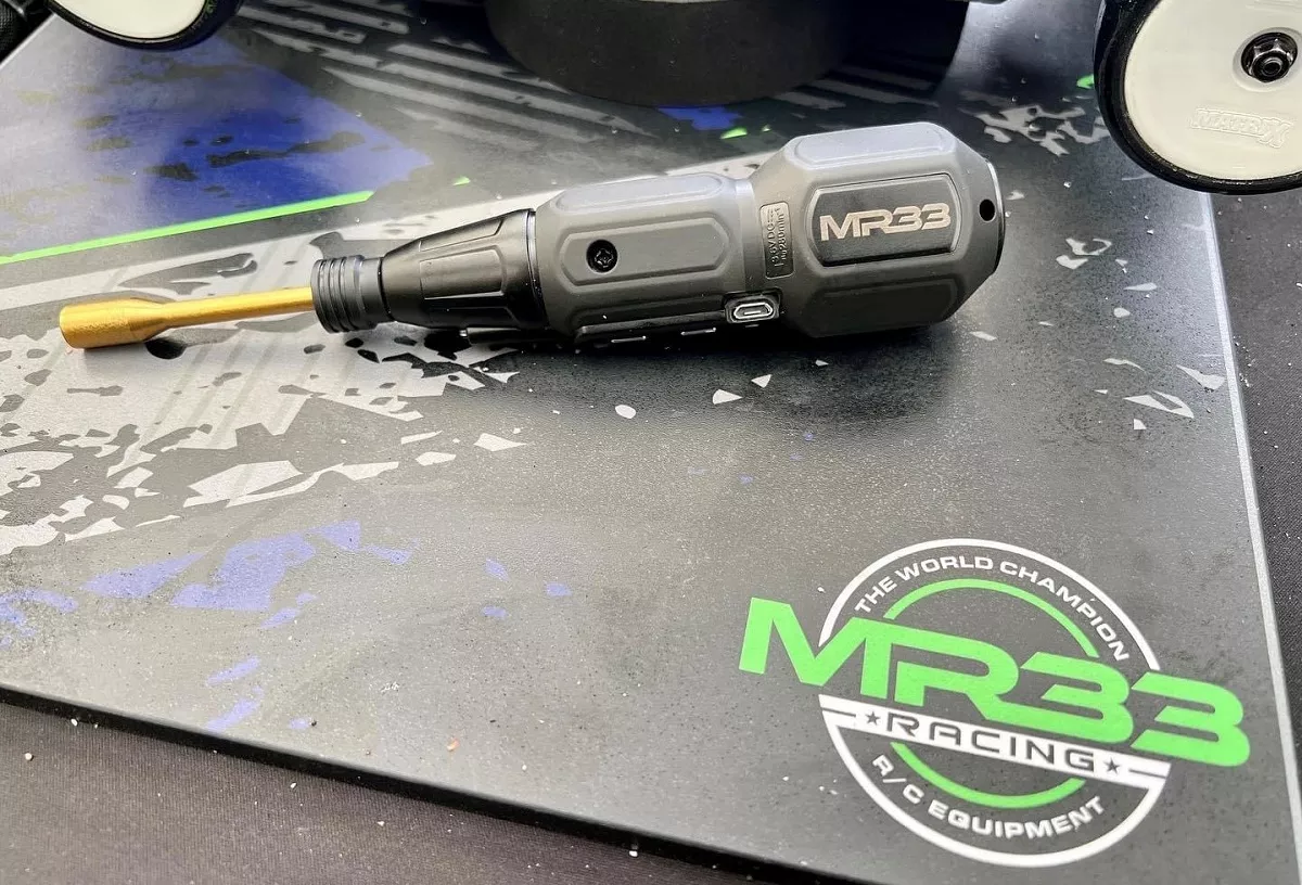 MR33 Electric Screwdriver incl. 2.0, 2.5, 3.0, and 7.0mm tips