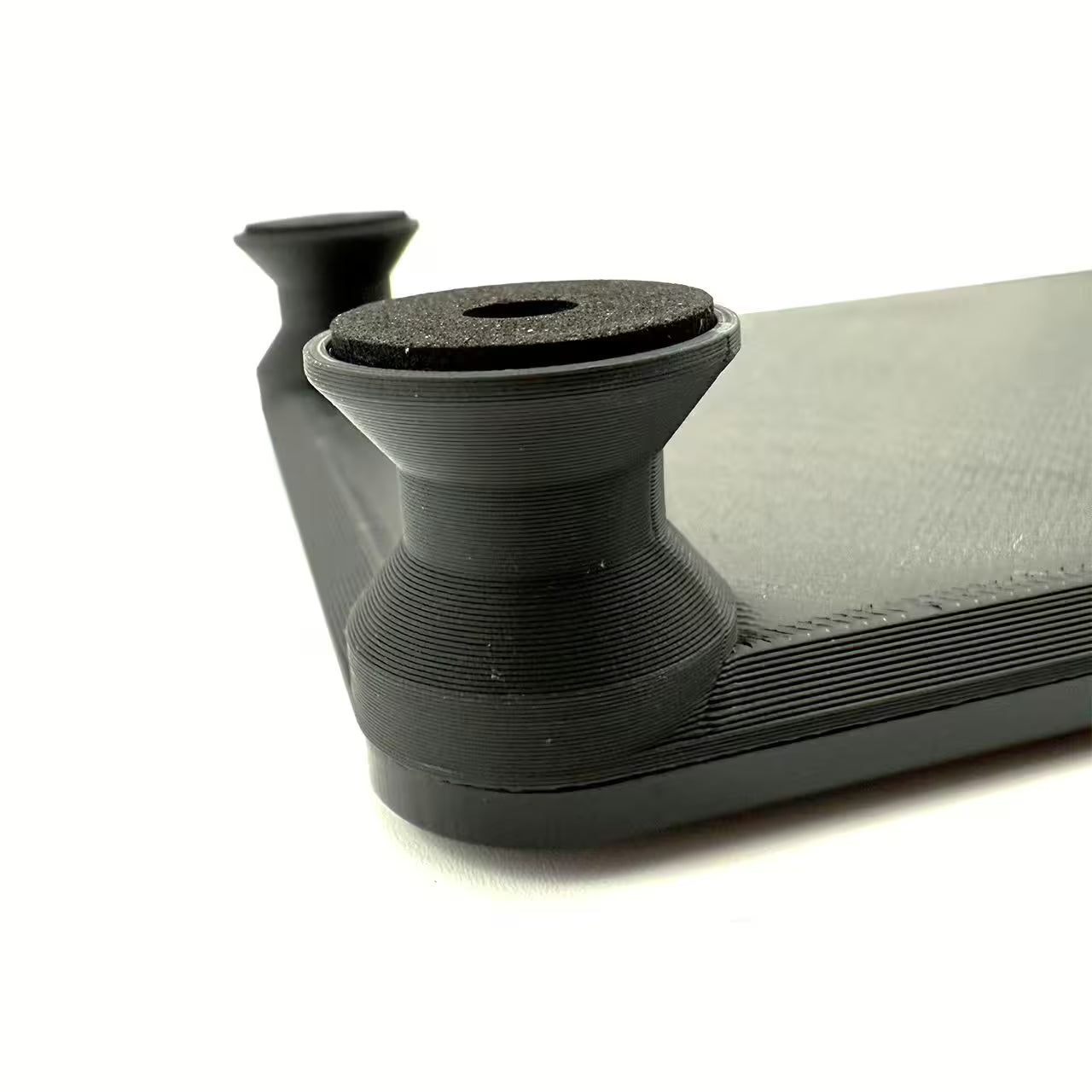 MR33 SIGNATURE Car Stand is ideal for 1:10 and 1:12 on road cars.