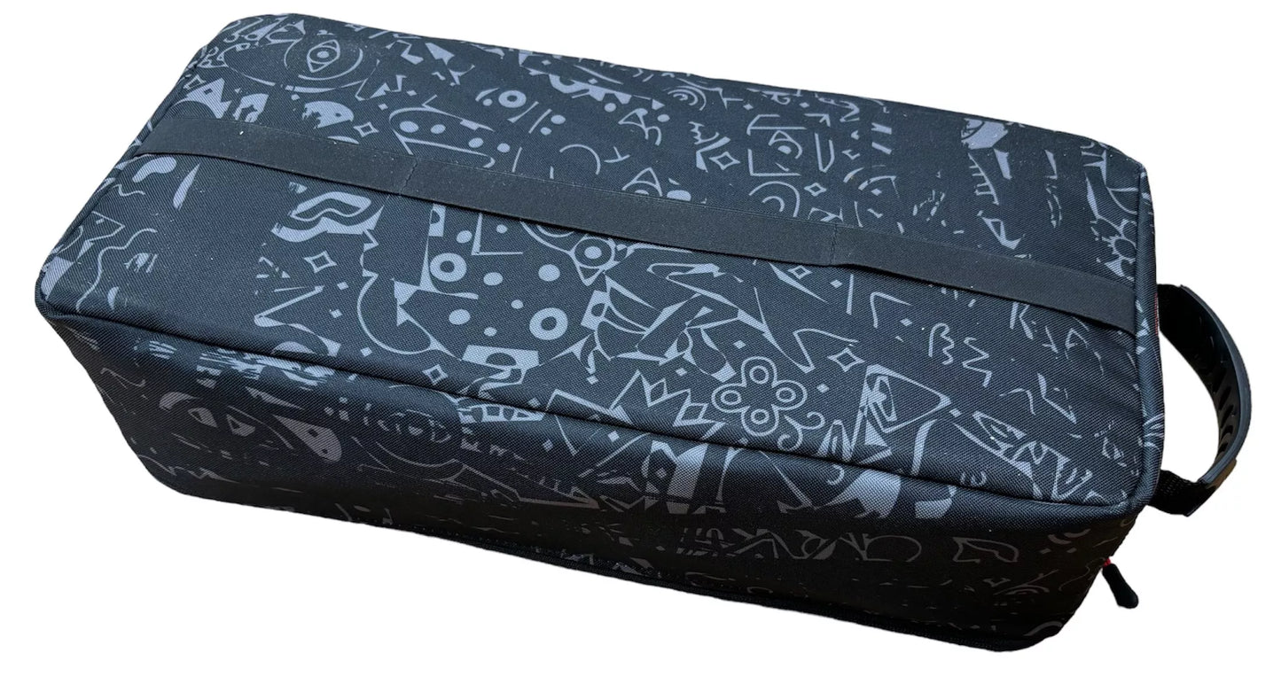 MR33 Signature Touring Car Bag 1:10